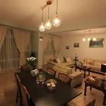 Superb Steps Away From Finikoudes Apartament Larnaca